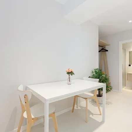 Elegante Y Luminoso En - Apto 1 By Апартаменты