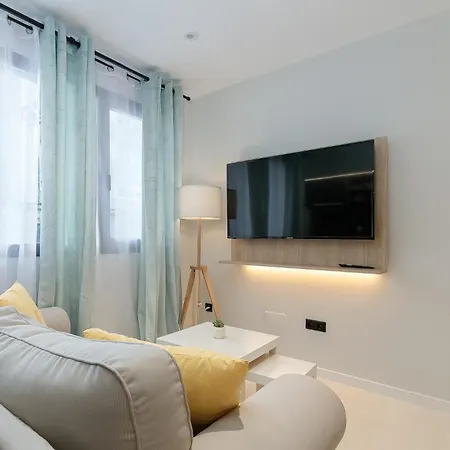 Elegante Y Luminoso En - Apto 1 By *