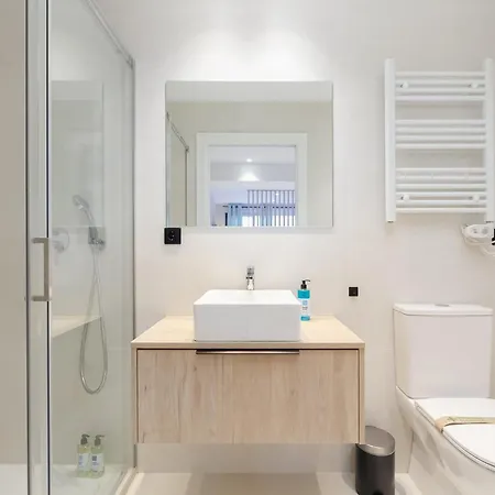 Elegante Y Luminoso En - Apto 1 By * Vigo